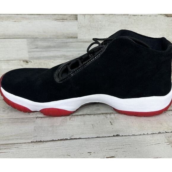 Jordan Future Bred 2018 Suede Black Red AT0056-001 Size 12 Great Condition